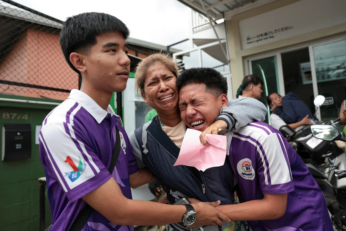 Suasana evakuasi pasca insiden penembakan di sekolah Thailand