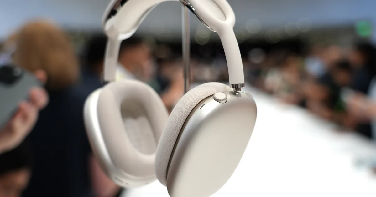Ilustrasi headphone nirkabel Galaxy H1 besutan Samsung