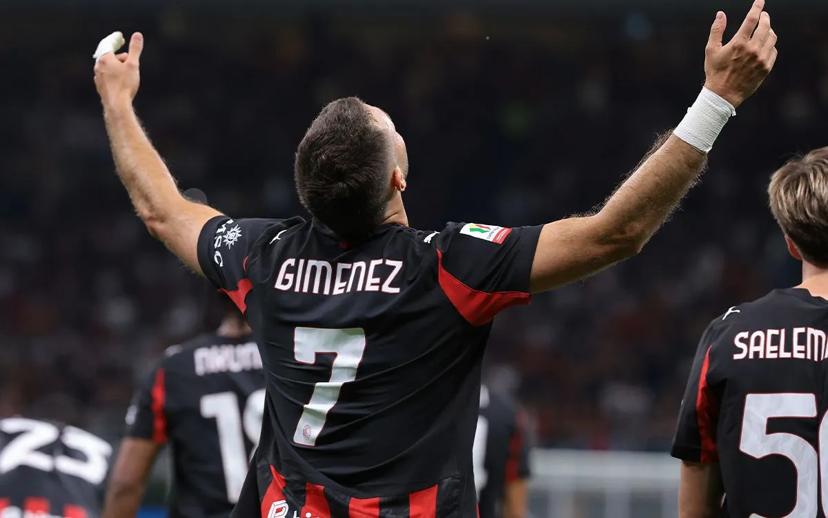 Santiago Gimenez penyerang AC Milan dalam pertandingan Serie A