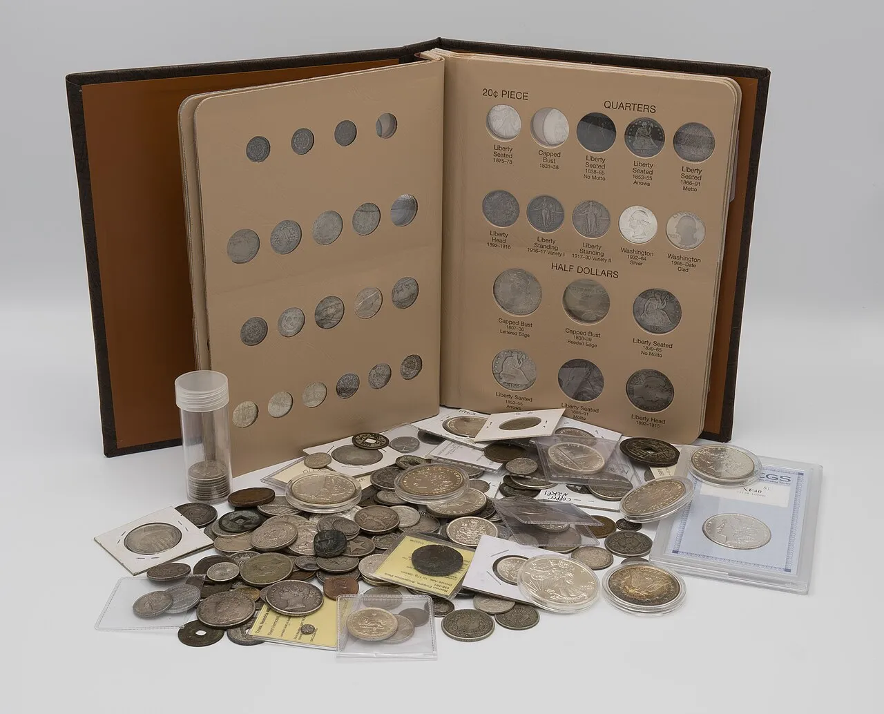 Ilustrasi aktivitas coin collecting atau koleksi koin kuno