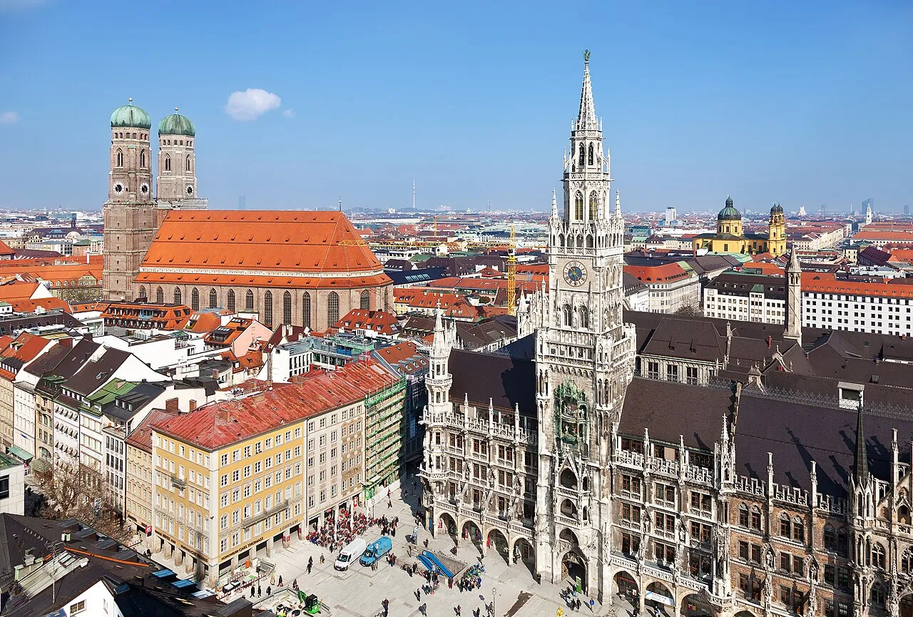 Pemandangan arsitektur bersejarah di Kota Munich, Jerman