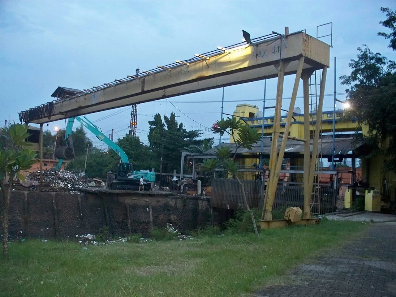 Pintu Air Manggarai sebagai pusat pengendali banjir di Jakarta