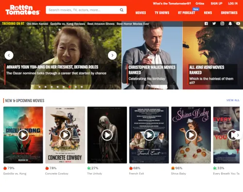 Tampilan logo situs ulasan film Rotten Tomatoes di layar perangkat digital