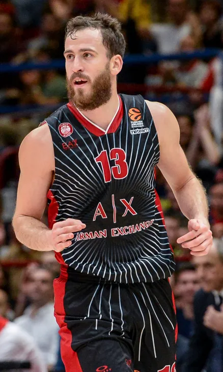 Sergio Rodriguez saat masih aktif bermain basket bersama Olimpia Milano
