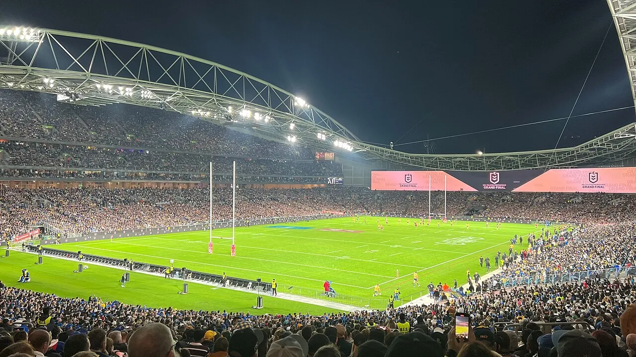 Tampak depan Stadium Australia di Sydney Olympic Park