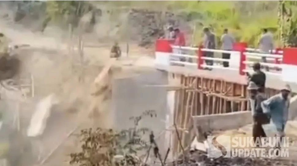 Ilustrasi Jembatan Cikalomeran di Sukabumi yang mengalami ambruk pada bagian TPT