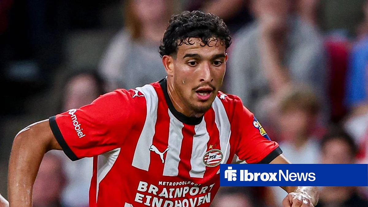 Pemain sayap PSV Eindhoven Couhaib Driouech saat bersiap jalani transfer ke Rangers