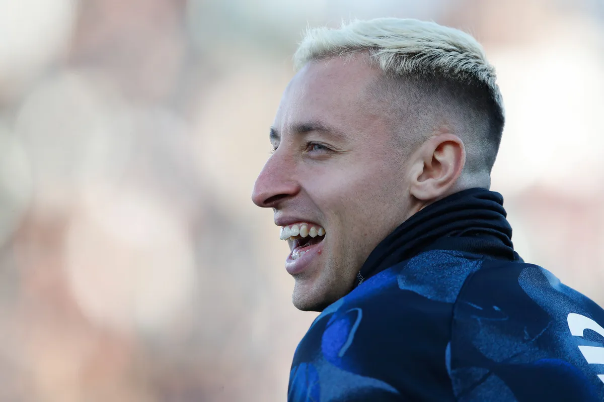 Gelandang Inter Milan Davide Frattesi dalam balutan jersey sebagai ilustrasi transfer ke Lazio