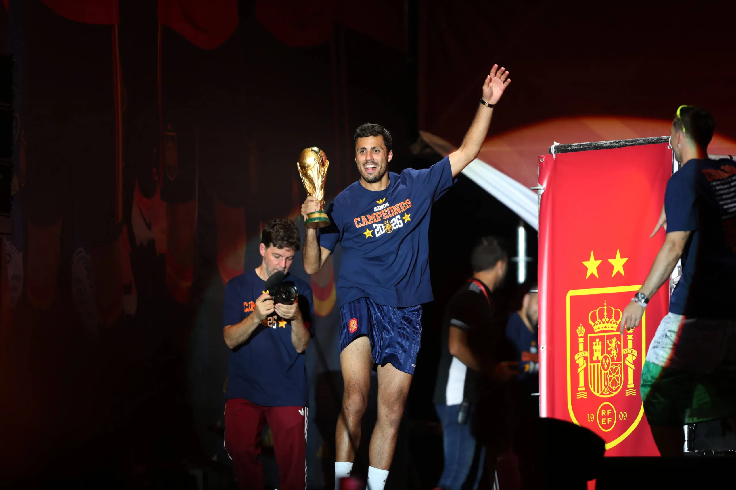 Rodri segera bergabung ke Barcelona setelah Manchester City sepakat melepasnya