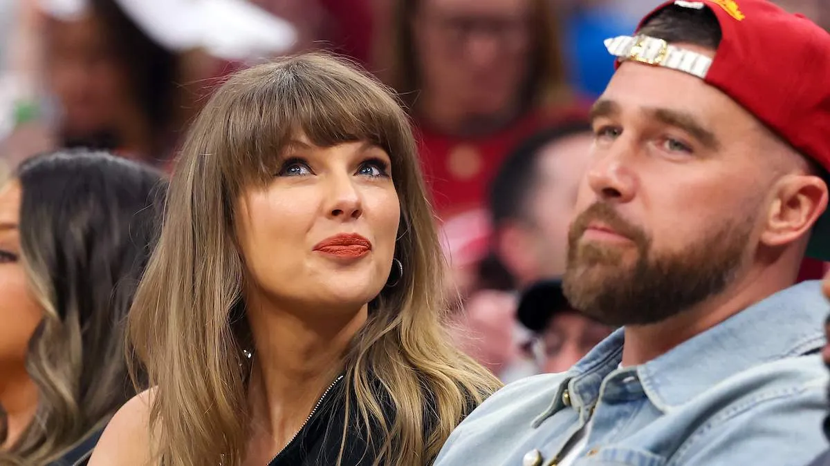 Travis Kelce dan Taylor Swift dalam momen pernikahan mereka di Madison Square Garden