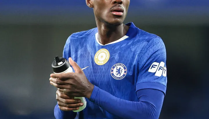 Trevoh Chalobah dalam proses transfer Chelsea ke Como