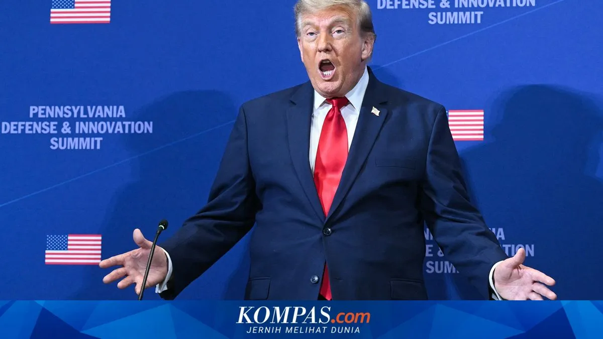 Presiden AS Donald Trump dan Menteri Keamanan Dalam Negeri Markwayne Mullin