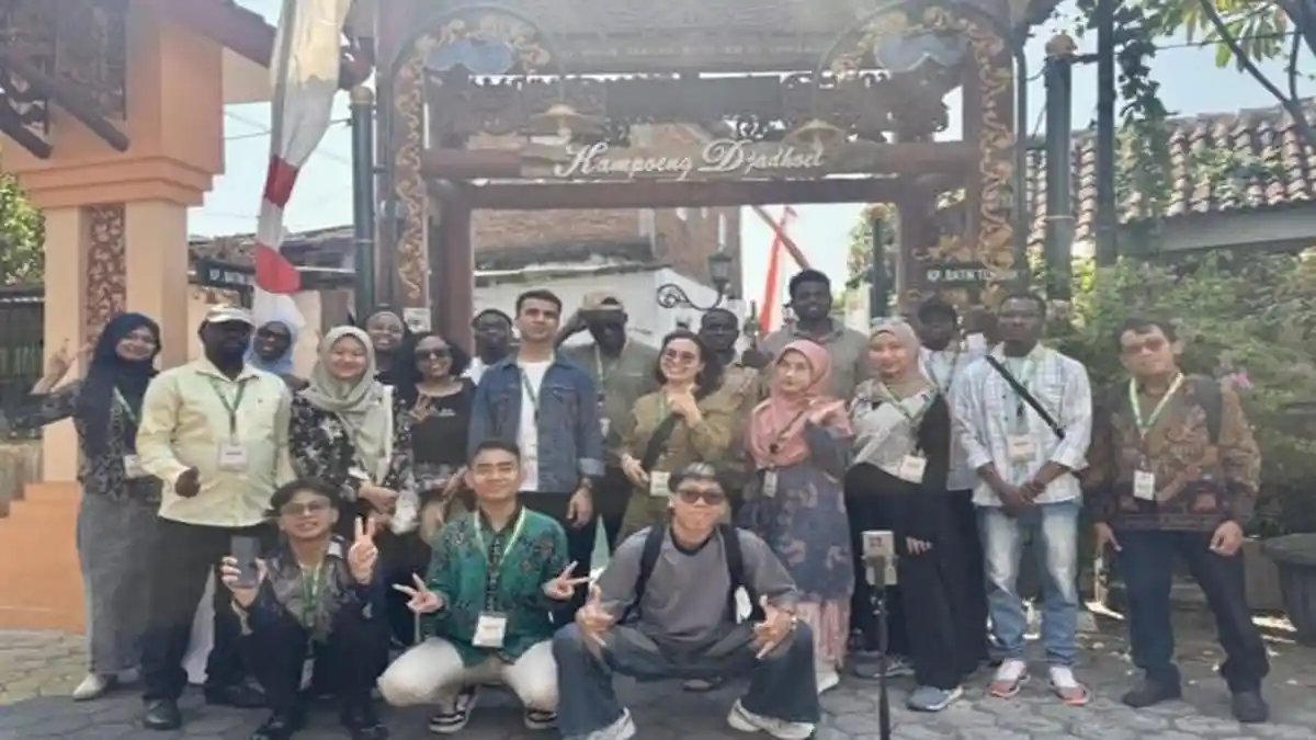 Peserta WISDOM 2026 saat mengunjungi Museum Kota Lama dan Kampung Batik Semarang
