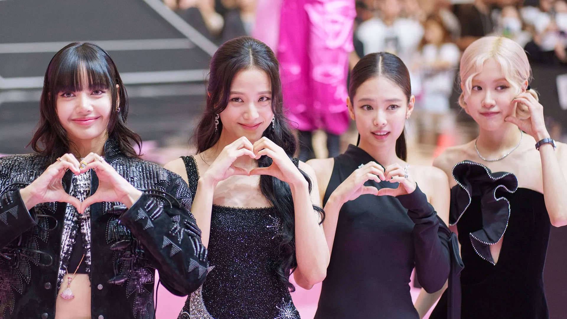 Keempat member BLACKPINK dipastikan hadir lengkap dalam perayaan 10 tahun debut