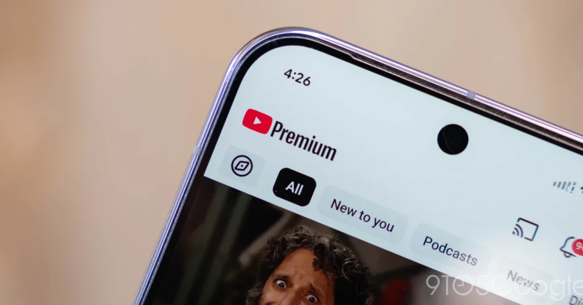 Tampilan aplikasi YouTube di layar ponsel pintar