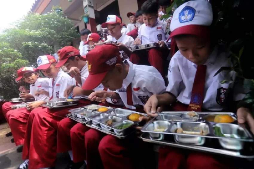 Aktivitas pasar tradisional dan persediaan bahan pangan saat Program Makan Bergizi Gratis berjalan