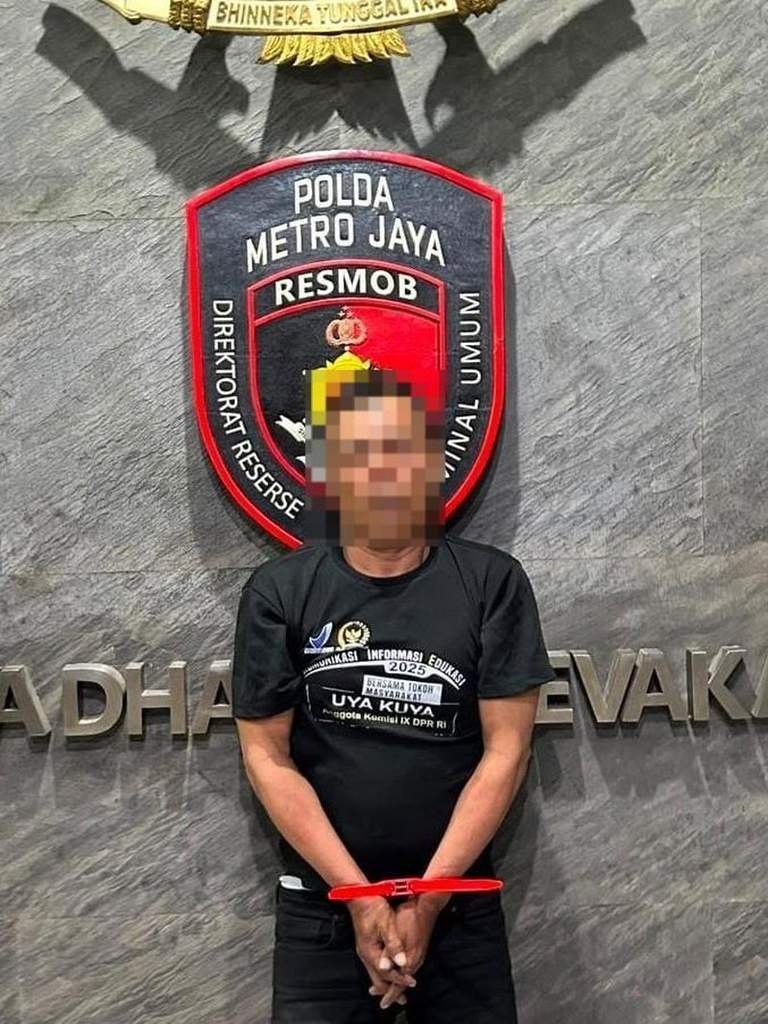 Ilustrasi tetesan darah di lantai kosan yang mengungkap kasus pembunuhan di Jakarta Barat