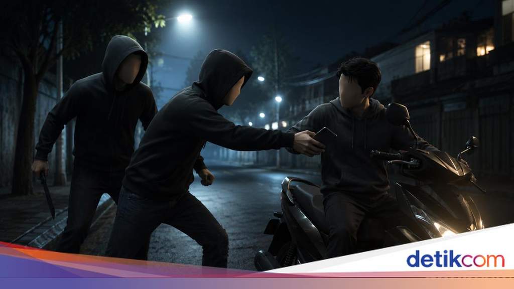 Ilustrasi garis polisi di lokasi kejadian kriminalitas jalanan di Kota Bandung Jawa Barat