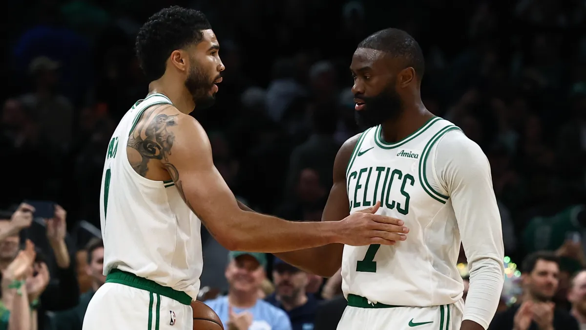 Ekspresi Jayson Tatum saat menanggapi kepindahan Jaylen Brown dari Boston Celtics ke Philadelphia 76ers