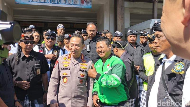 Kapolri ajak pecalang dan ojol perkuat sinergi jaga kamtibmas Bali