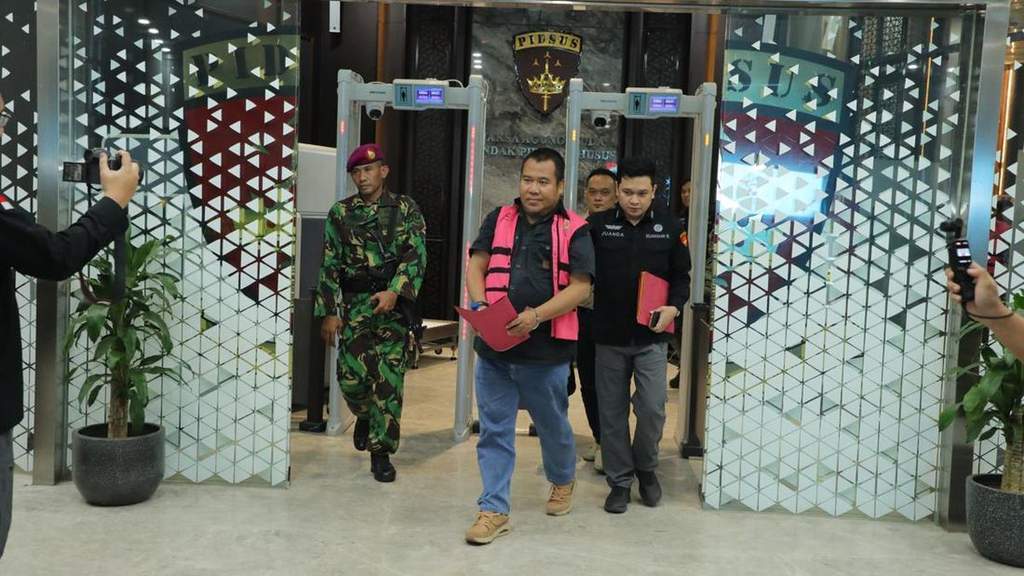 Penyitaan 390 ton tanah bermuatan Logam Tanah Jarang milik PT PMM oleh Kejagung