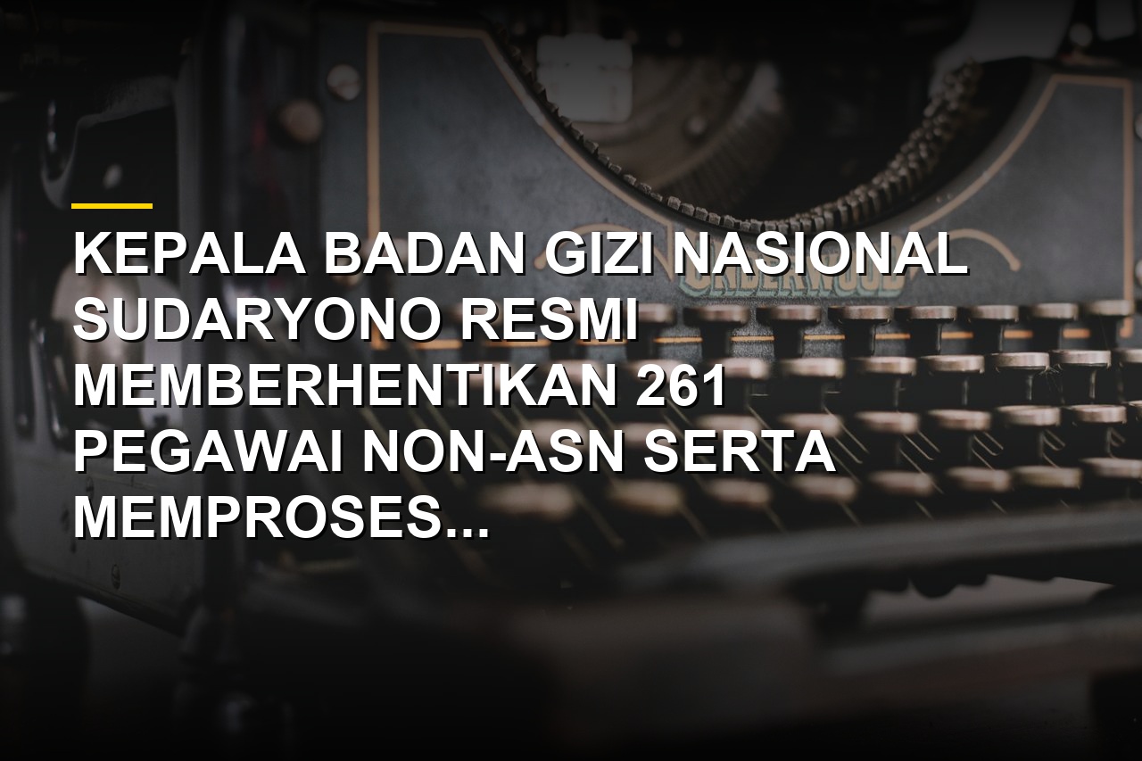 Kepala Badan Gizi Nasional Sudaryono memberikan keterangan pers terkait pemecatan pegawai