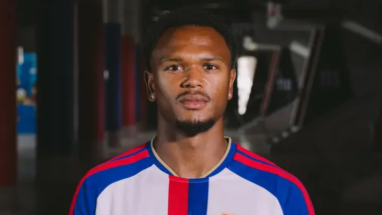 Kolase pemain sepak bola dalam bursa transfer musim panas 2026 termasuk Loïs Openda, Mamadou Sangaré, dan Vinicius Junior