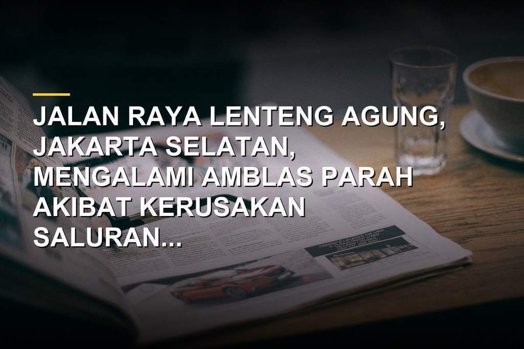 Kondisi jalan amblas di Jalan Raya Lenteng Agung Jakarta Selatan yang memicu kemacetan panjang