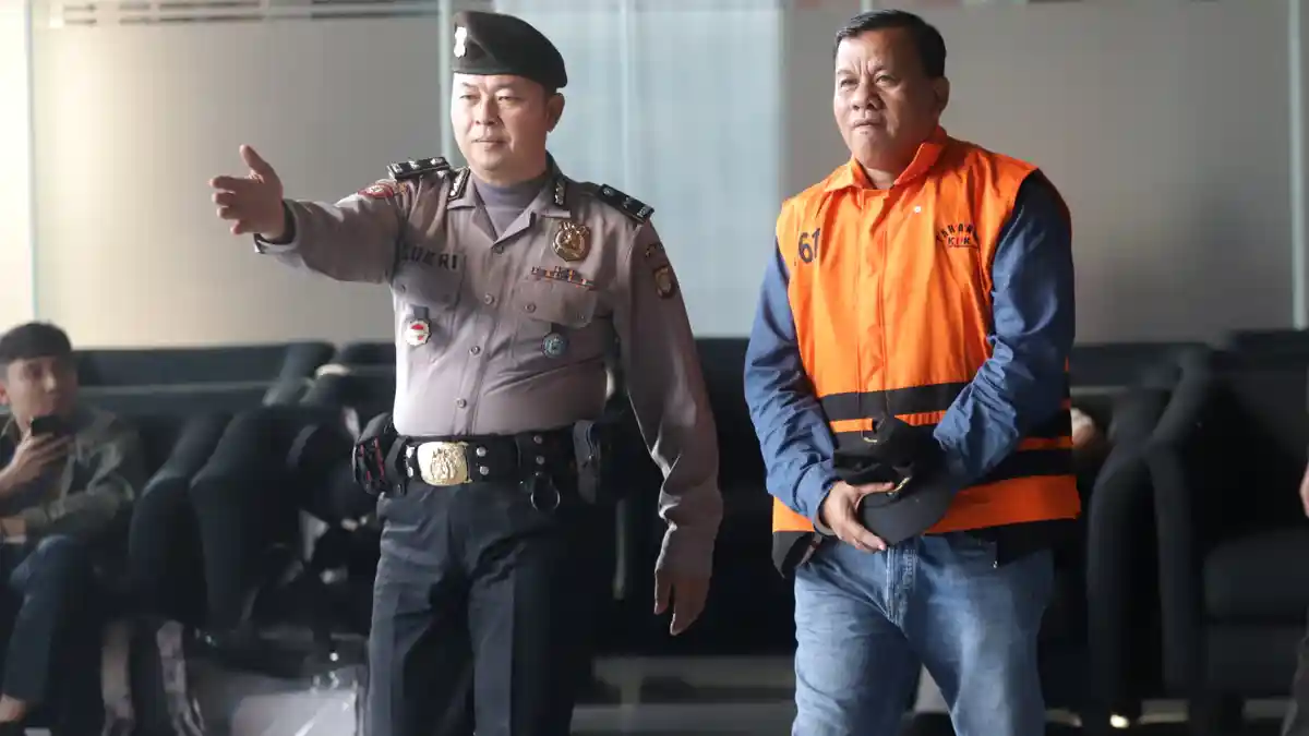 Kasus Korupsi Kuansing: KPK Periksa Sepupu Hingga Ajudan Bupati