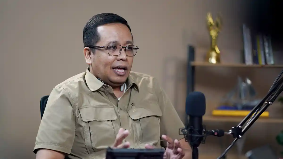 Koordinator KOSMAK Ronald Loblobly memberikan tanggapan terkait kasus hukum eks Jampidsus Febrie Adriansyah