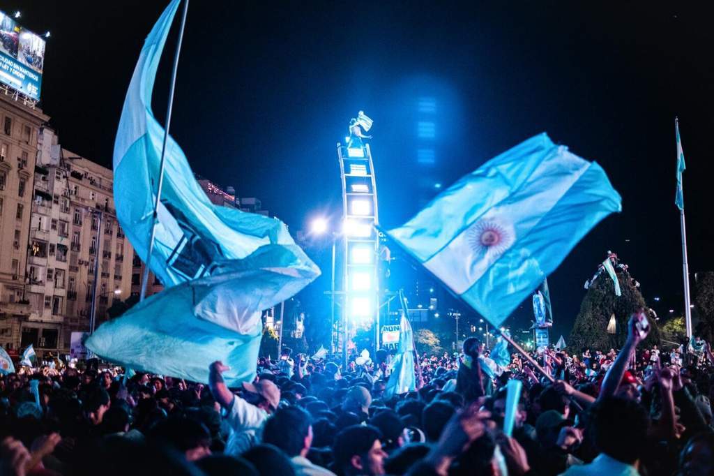 Selebrasi pemain Timnas Argentina usai mengalahkan Inggris di semifinal Piala Dunia 2026