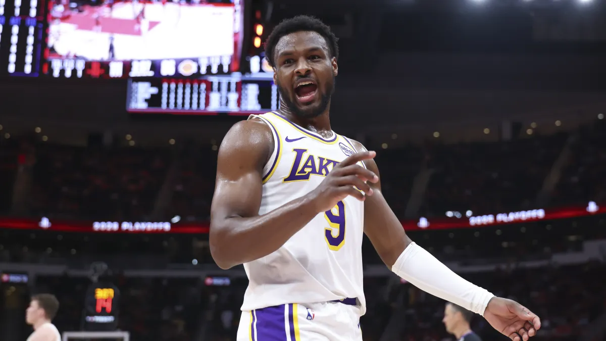 Pemain muda Los Angeles Lakers Bronny James dalam rumor transfer menuju Dallas Mavericks