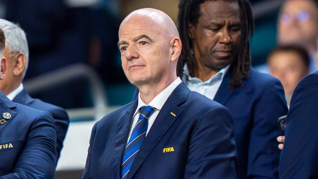 Logo OFC mengajak anggota kaji proyek kontroversial FIFA dan Gianni Infantino