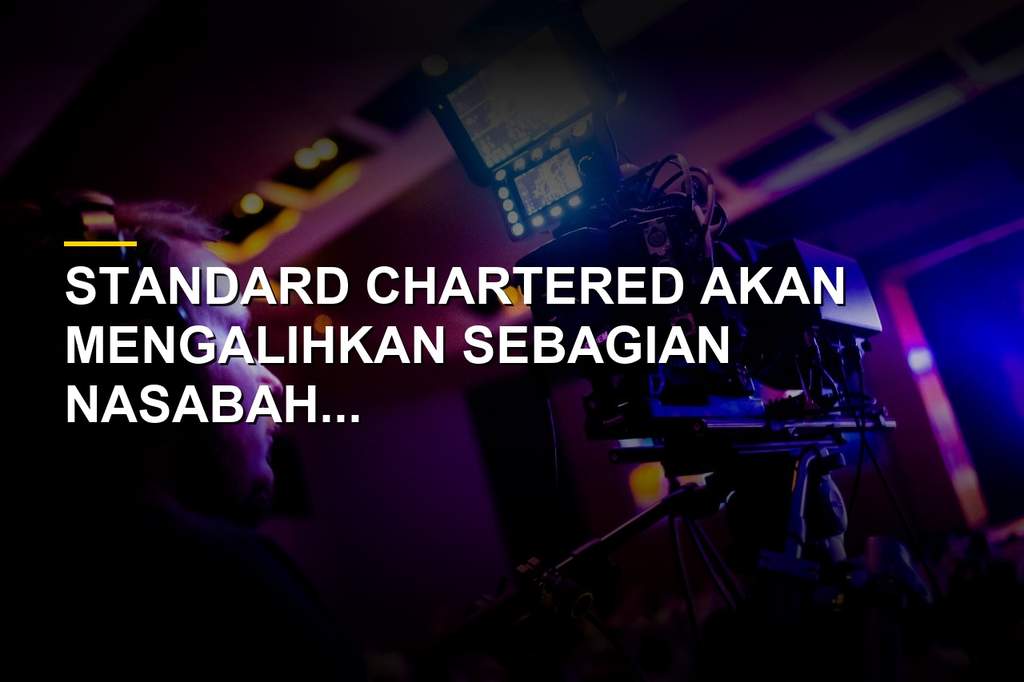 Logo Standard Chartered pada sebuah gedung perkantoran di Singapura