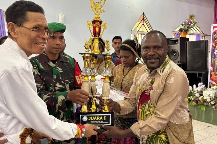 Lomba vokal grup antargereja se-Kota Enarotali-Madi yang digelar FKUB Paniai dalam rangka HUT Ke-81 RI