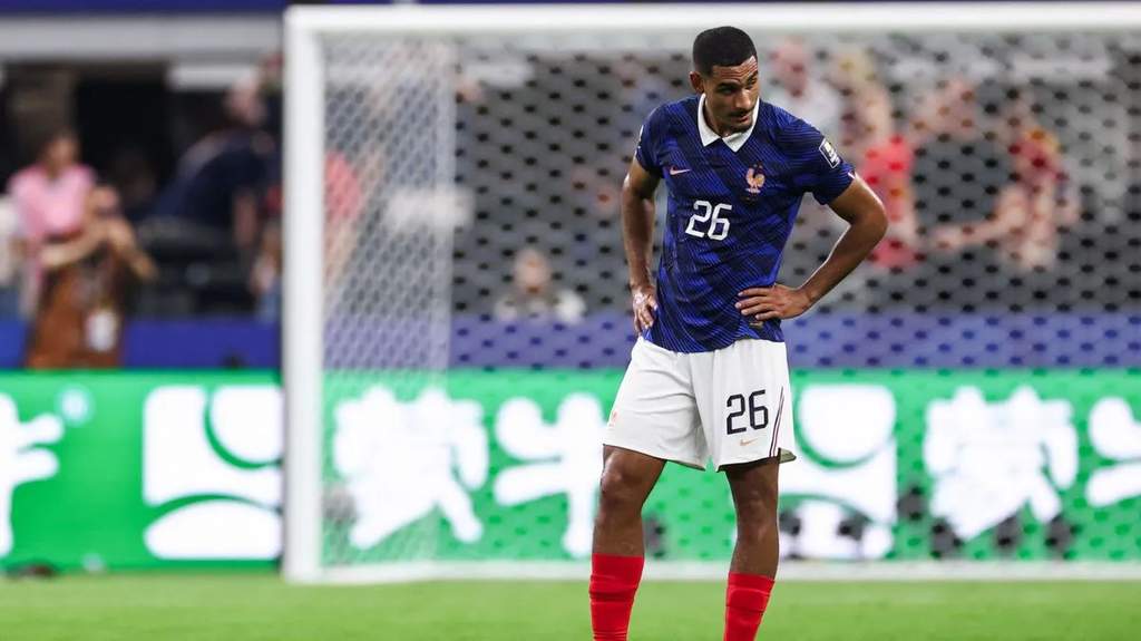 Bek Crystal Palace Maxence Lacroix saat bertanding membela Timnas France
