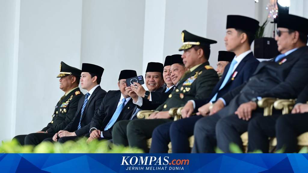 Mendagri Tito Karnavian menghadiri Upacara Praspa TNI Polri 2026 di Istana Merdeka