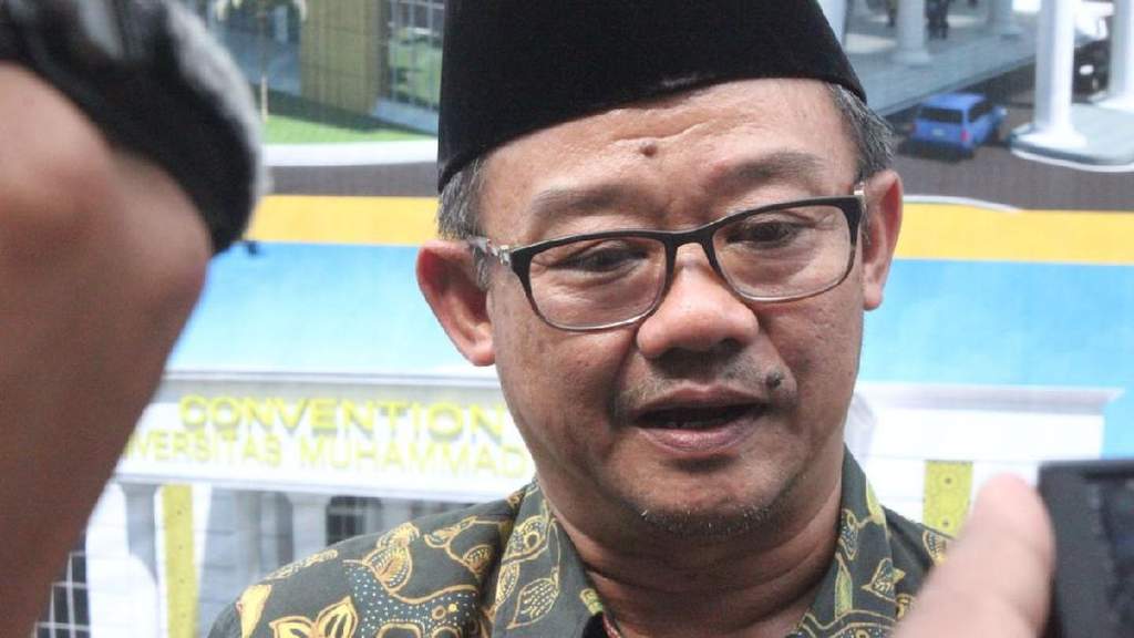 Mendikdasmen Abdul Mu'ti meninjau pelaksanaan MPLS di tengah fenomena sekolah minim murid baru