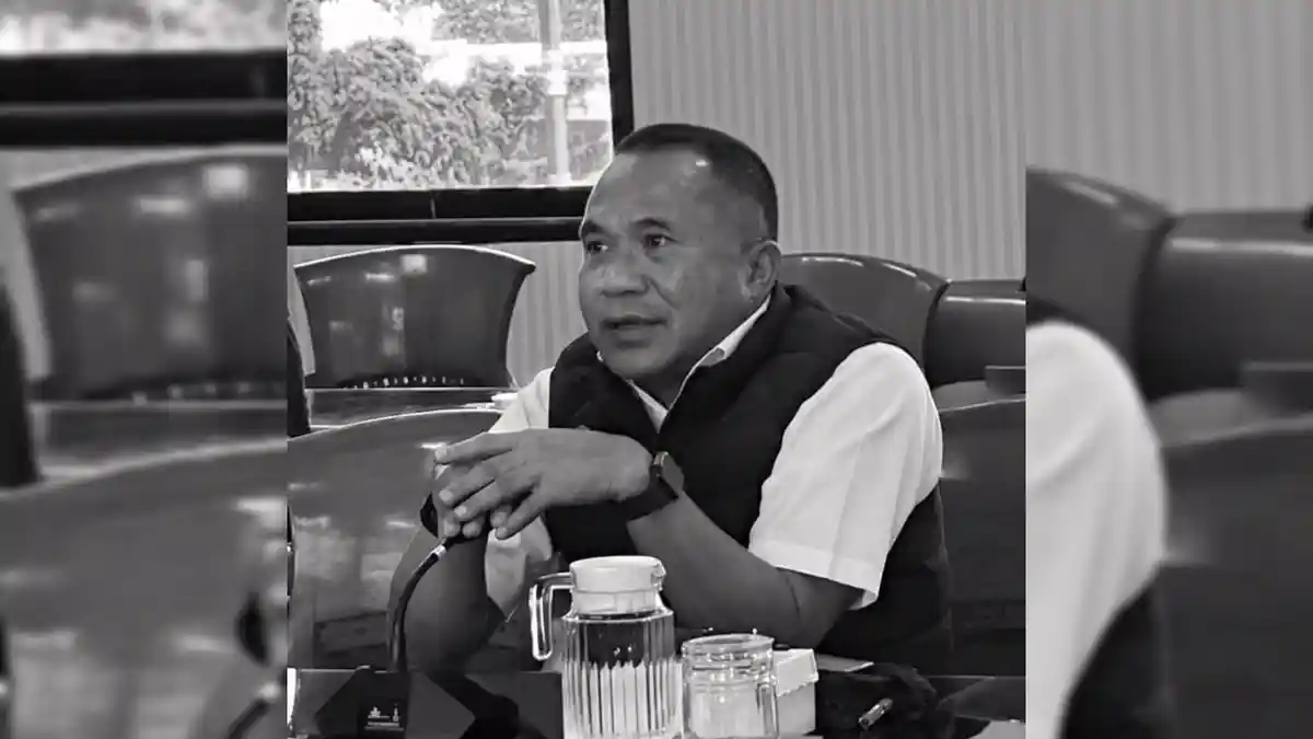 Ilustrasi pekerja senior BUMN menghadapi seleksi jabatan struktural