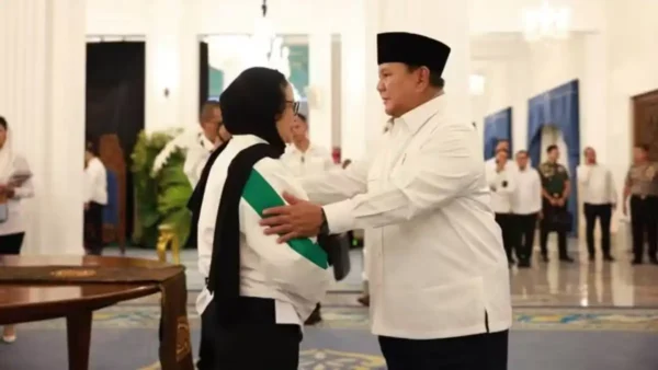 Nanik S Deyang mengumumkan pengunduran diri dari jabatan Kepala Badan Gizi Nasional