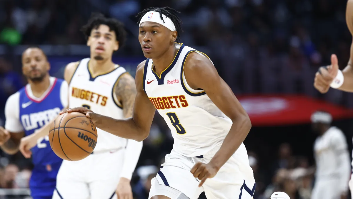 Aksi pebasket Denver Nuggets Peyton Watson saat bertanding di kompetisi NBA