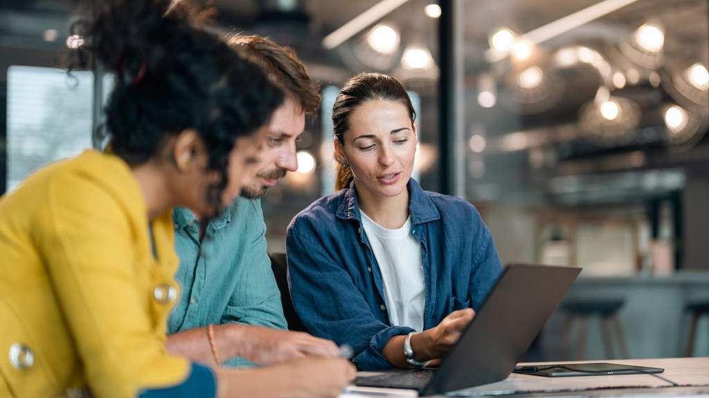 Pekerja Gen Z di kantor mengalami kesulitan memahami istilah kantor dan jargon korporat