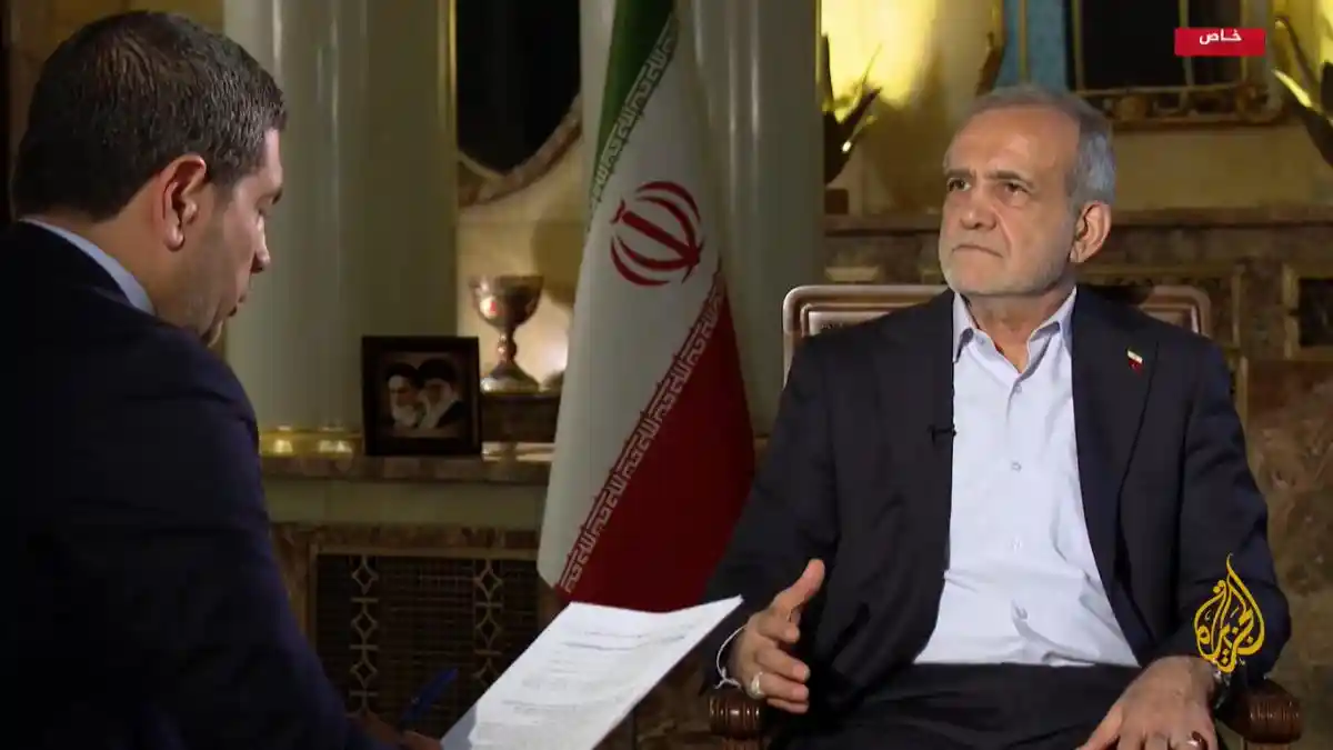 Presiden Iran Masoud Pezeshkian memberikan pernyataan terkait konfrontasi militer dengan AS