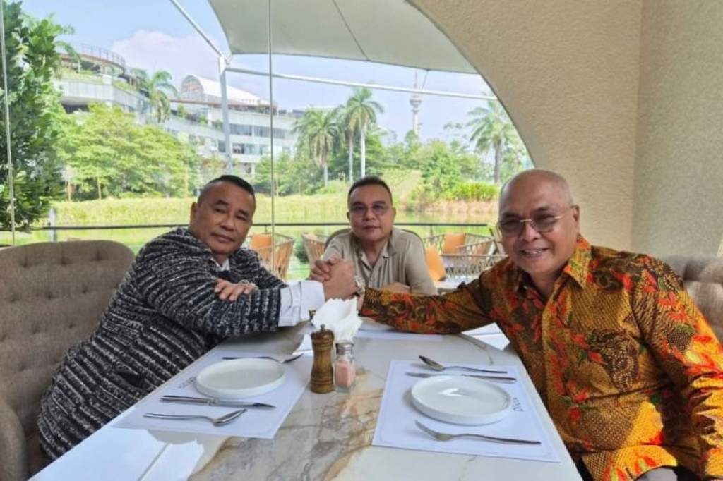 Pertemuan Sufmi Dasco dengan Hotman Paris dan Ketum PWI Akhmad Munir di Jakarta