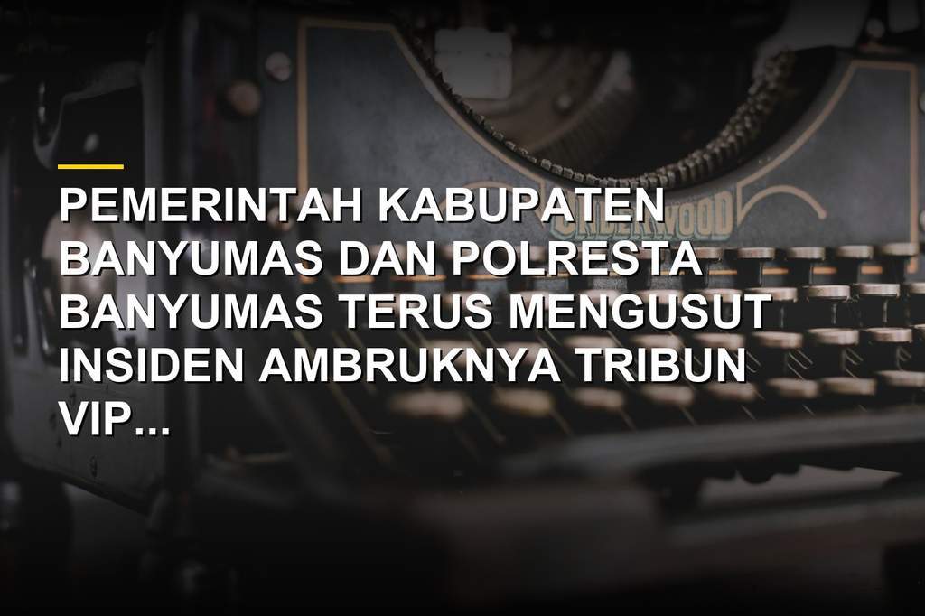 Petugas kepolisian melakukan olah TKP di lokasi tribun VIP GOR Satria Purwokerto yang ambruk
