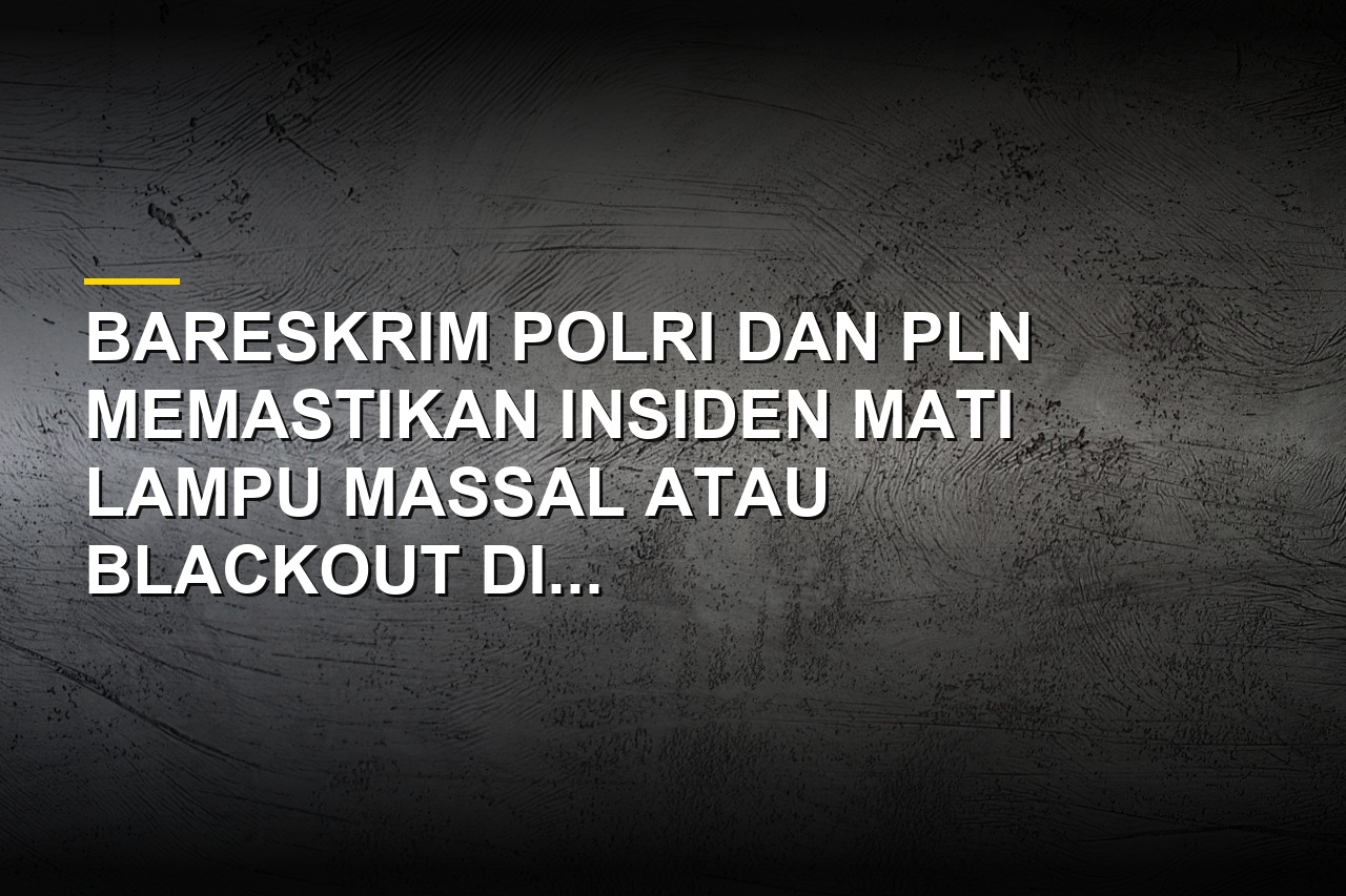 Petugas melakukan investigasi jaringan transmisi kelistrikan yang menjadi penyebab blackout di Sumatera