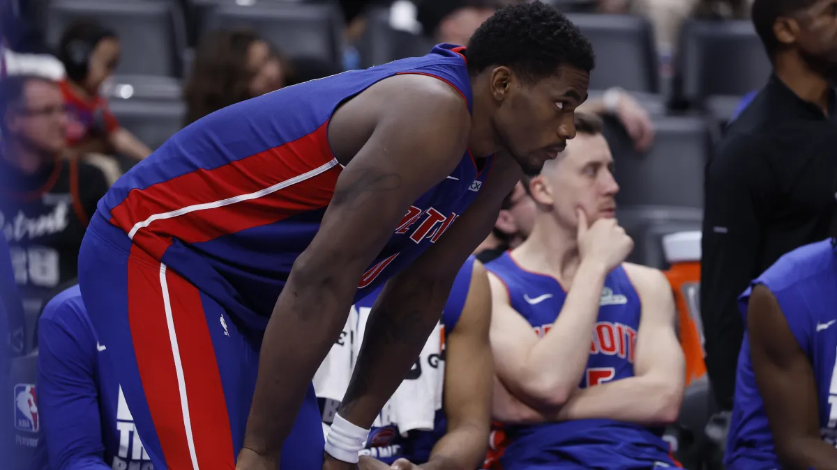 Pemain center muda Detroit Pistons Jalen Duren saat beraksi di lapangan NBA
