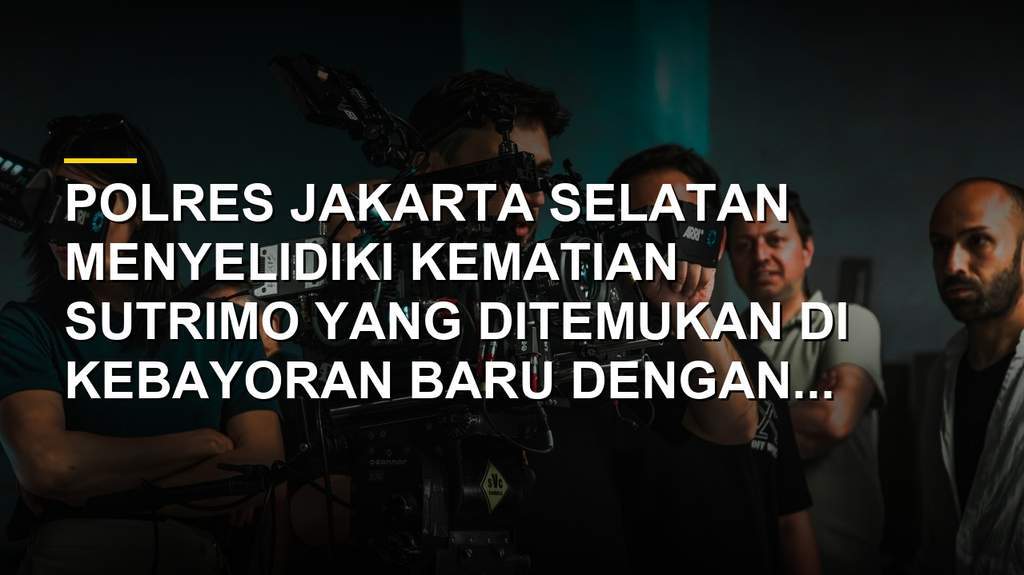 Polisi melakukan olah TKP kematian Sutrimo di Kebayoran Baru Jakarta Selatan