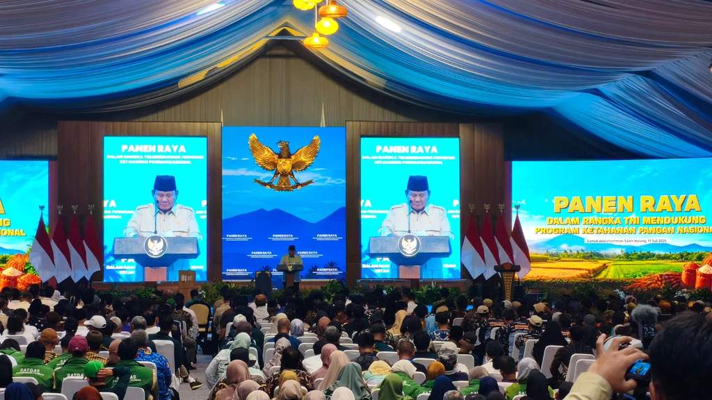 Evakuasi kecelakaan maut truk rem blong di Sibolangit yang menewaskan pemotor