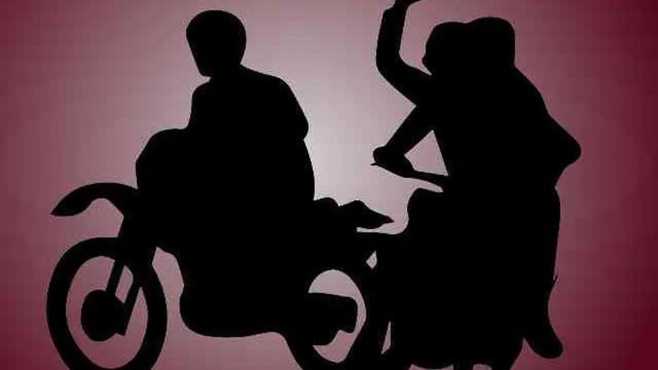 Ilustrasi kasus pembegalan motor di jalan raya yang sedang diselidiki pihak kepolisian